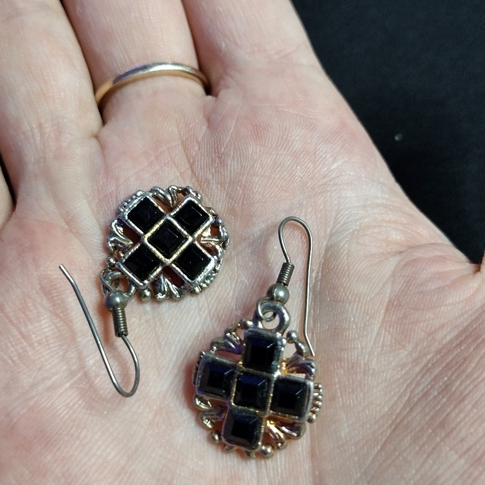 Goth Black and Silver Earrings - Picture 6 of 9